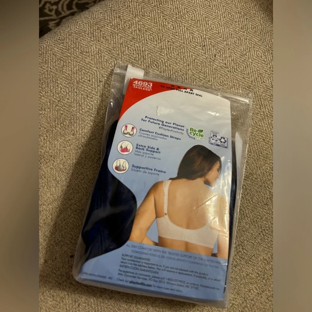 Playtex 18 Hour Ultimate Shoulder Comfort Wirefree Bra - Navy #4693 Sz 38DD